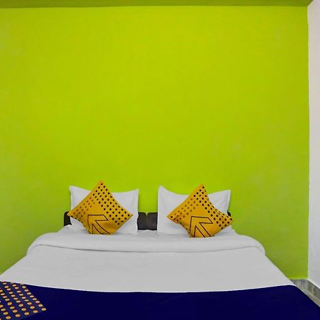 Spot On Raj Hotel Vip Near Worlds Of Wonder Kālkāji Devi Екстериор снимка