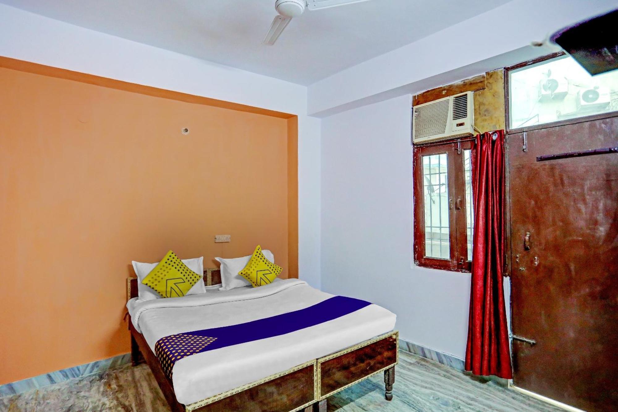Spot On Raj Hotel Vip Near Worlds Of Wonder Kālkāji Devi Екстериор снимка